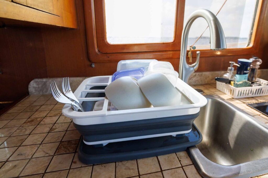 Must-Haves for Entertaining on the Boat: Waukesha - Lakeshore  LivingLakeshore Living